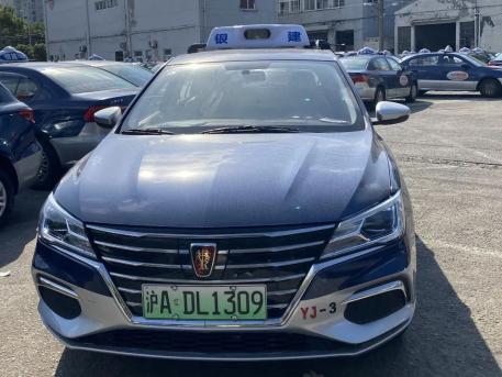 探索吉祥黄薄荷青法兰红上海出租汽车色号盘点