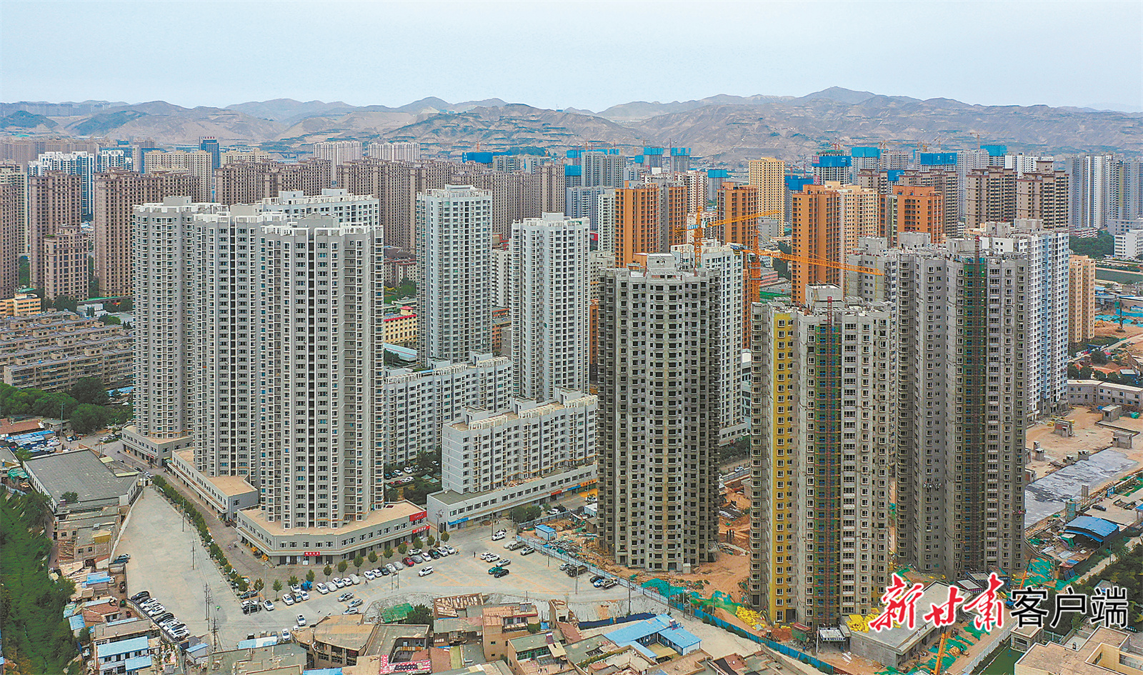 牢记嘱托谱写新篇章砥砺前行奋进新征程山水金城绘新卷