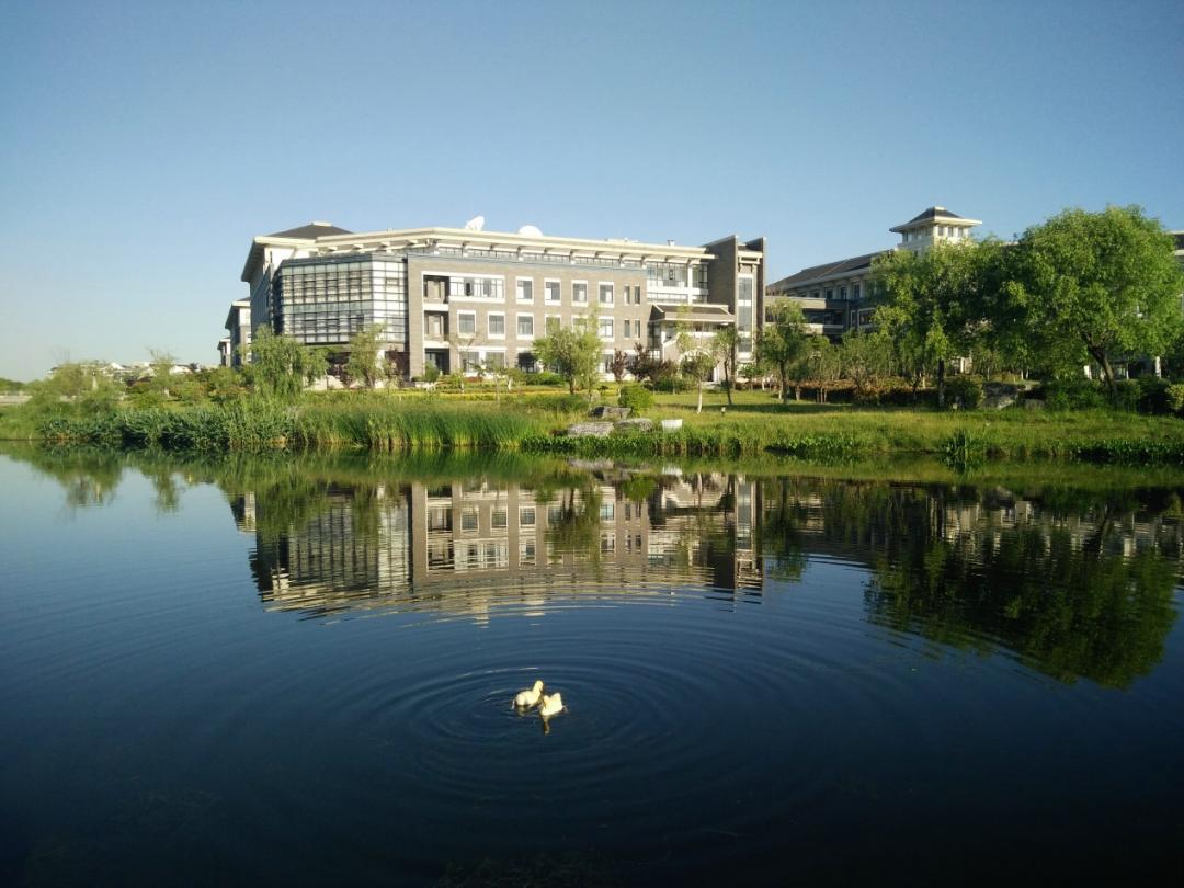 上海海洋大學臨港新校區揚波江海,走向深藍.