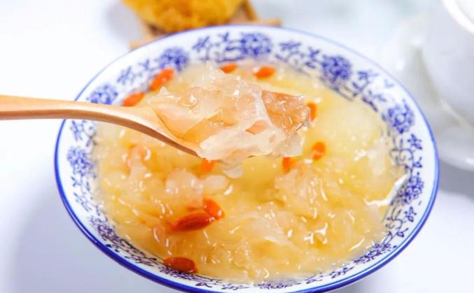 【美食diy】几种银耳汤的做法,软糯黏稠,香甜可口,多喝有好处