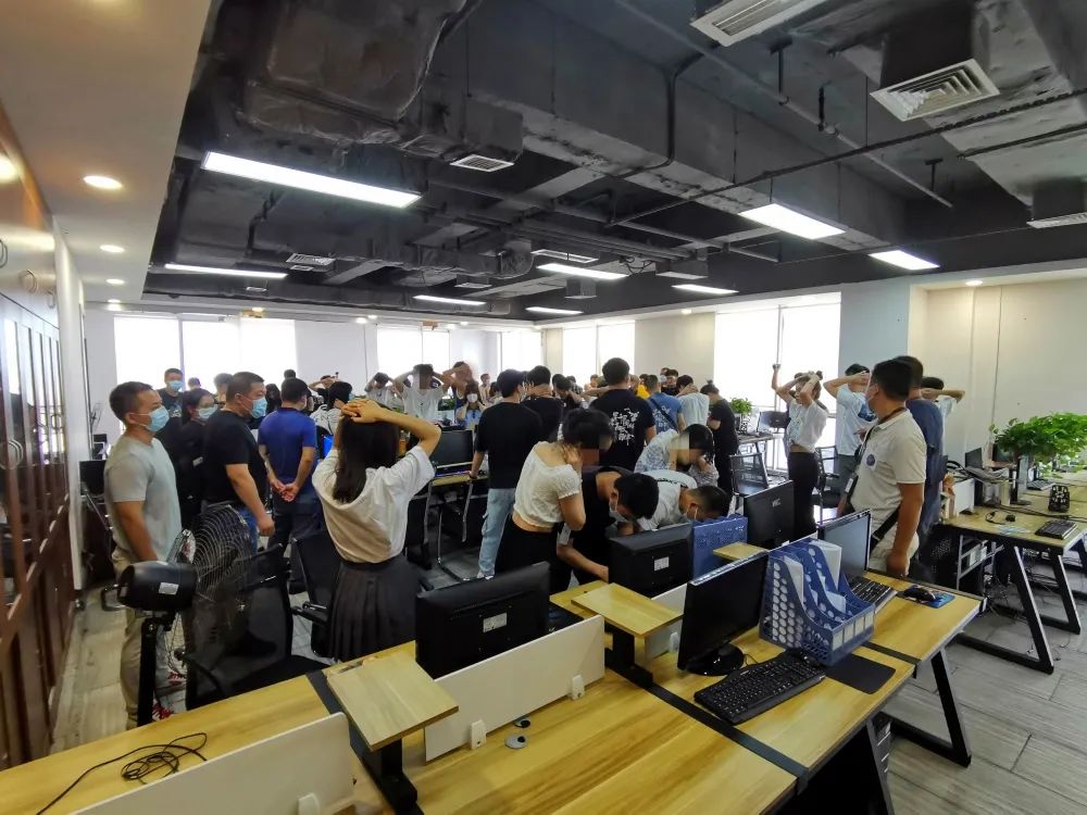 知乎这位网友你挂念的卡伦娜失联团队电诈属性已被警方团灭