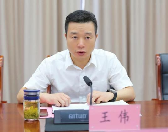 建德市副市长,公安局党委书记,局长王伟在讲话中强调:要充分认识到