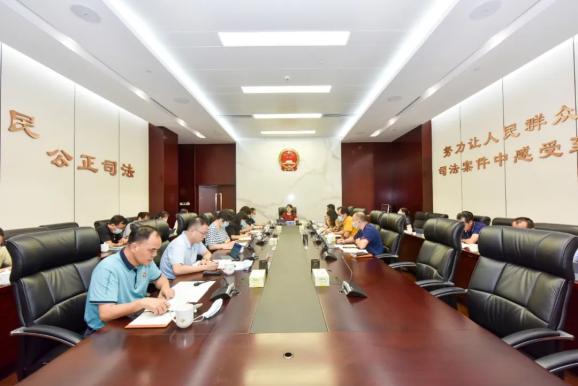 斗门法院召开党组扩大会议专题部署清案工作