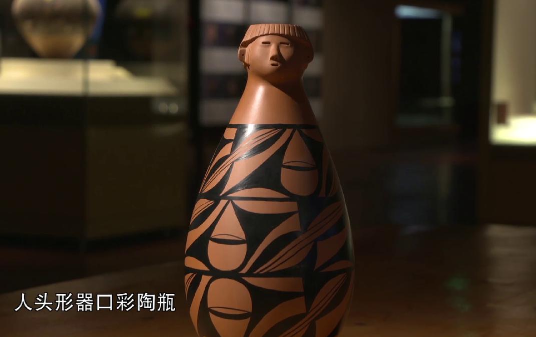 人头形器口彩陶瓶马踏的是什么鸟?铜奔马又是为何而生呢?