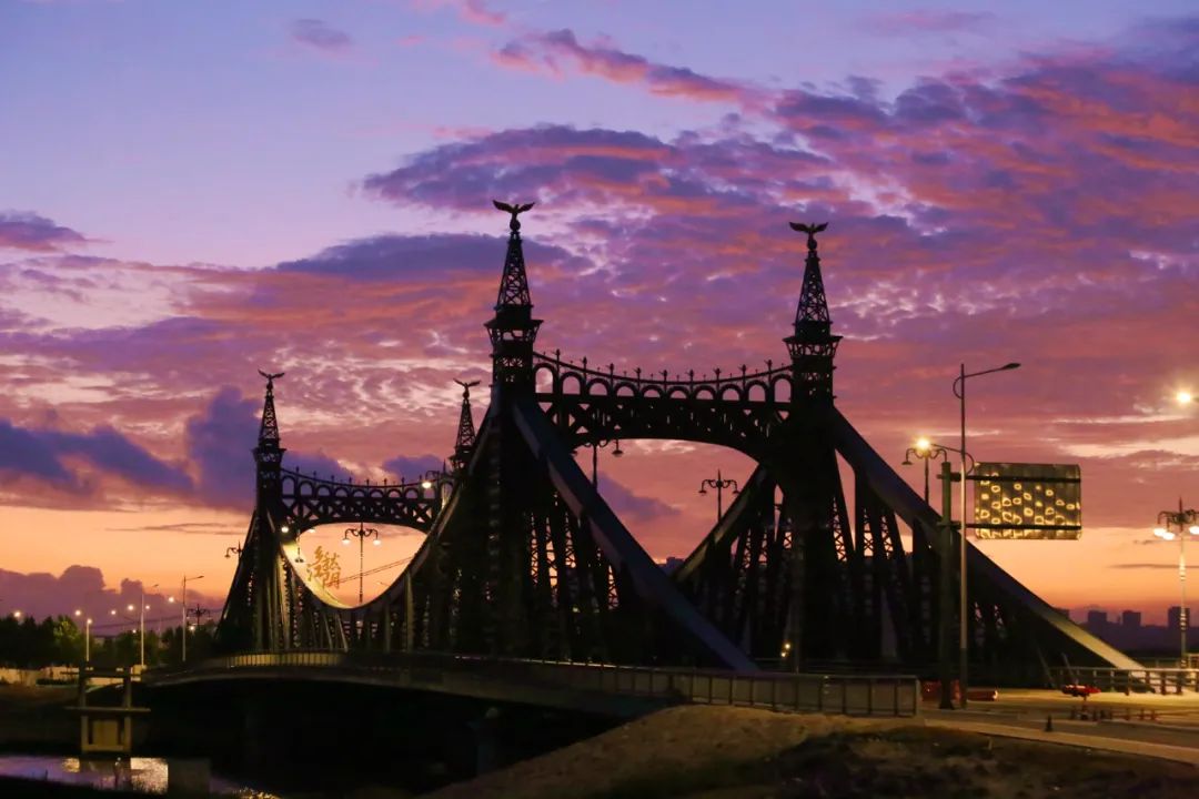 这座网红桥月底通车