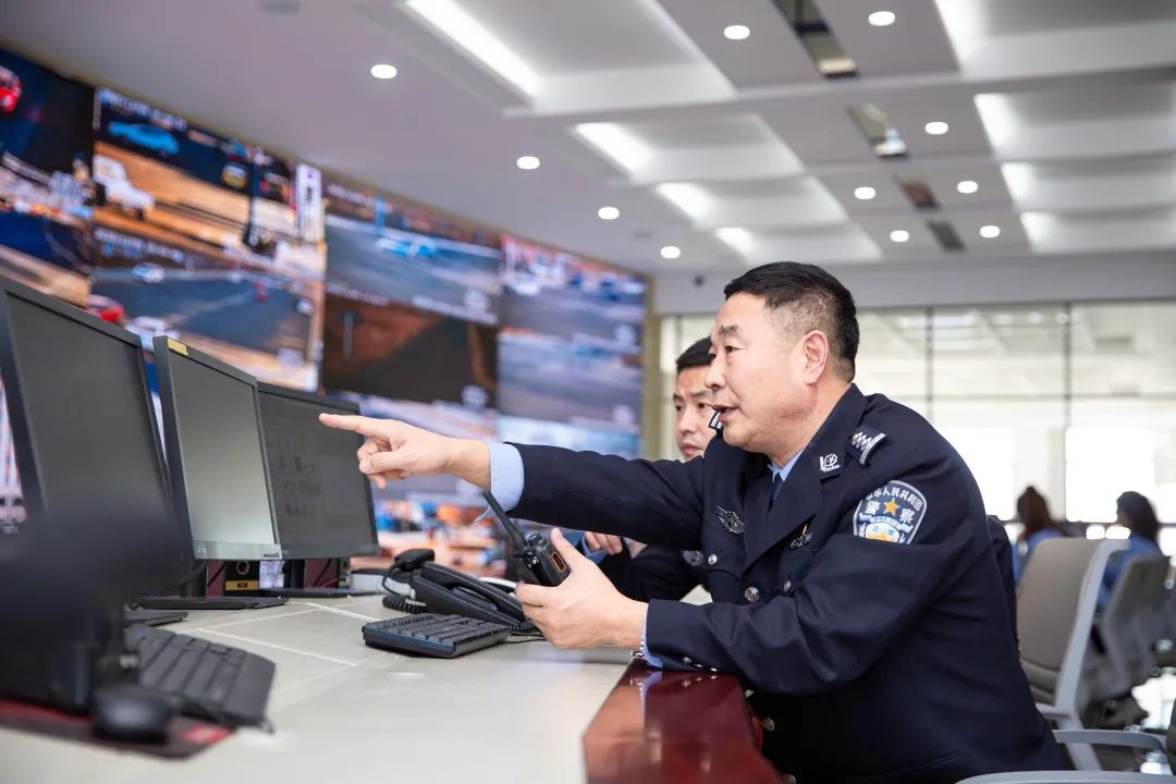 【践行重要训词精神】 刘万军:从警三十五载 岗位在变 初心不变!