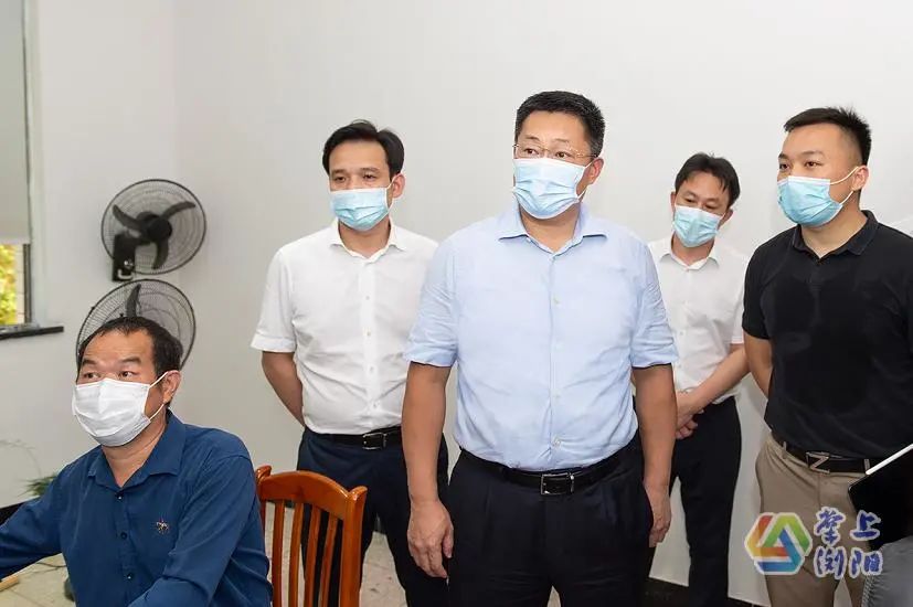 浏阳市领导王坤球,李翔参加检查.