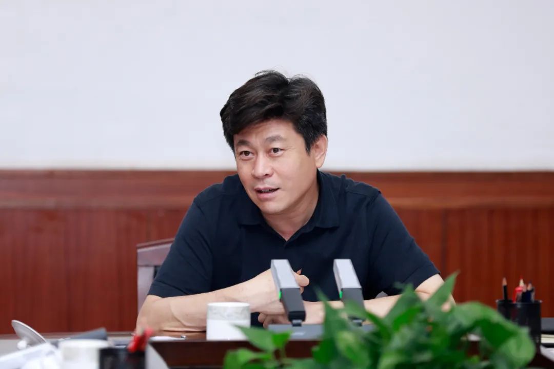 李哲在区规划委员会办公会议上强调:自加压力 有序推进 最大限度恢复