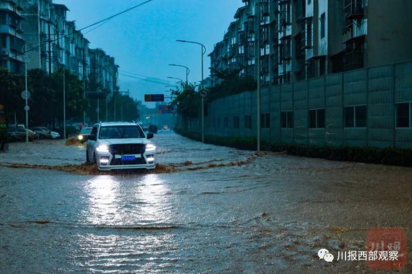 雅安雨图片