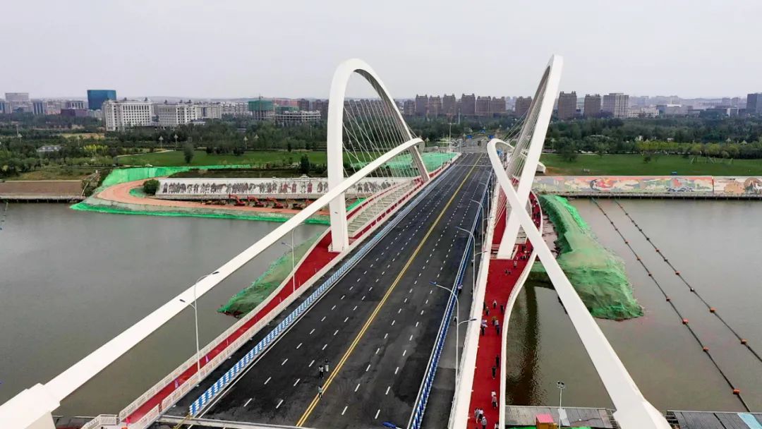 乌兰木伦三号桥华北地区唯一一家飞行区等级达到4e级的支线机场;包鄂