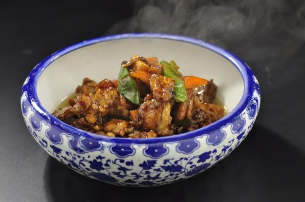 涨姿势了！南昌米粉、藜蒿炒腊肉可以这样说！