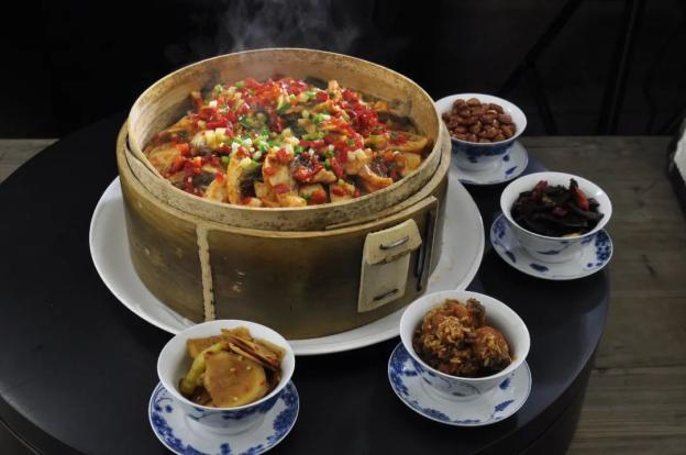 涨姿势了！南昌米粉、藜蒿炒腊肉可以这样说！