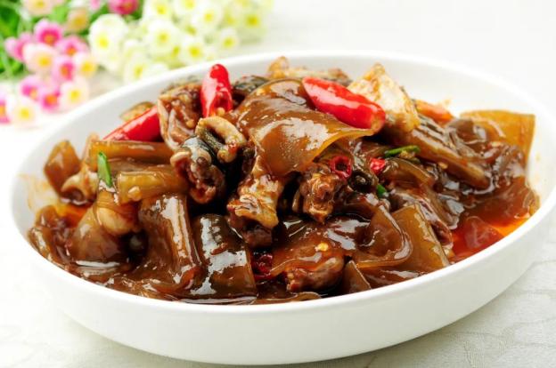 涨姿势了！南昌米粉、藜蒿炒腊肉可以这样说！