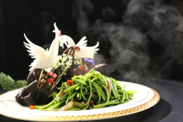 涨姿势了！南昌米粉、藜蒿炒腊肉可以这样说！