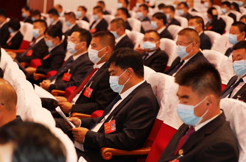两会"时间政协张家口市第十三届委员会第一次会议开幕今天上午2021-08