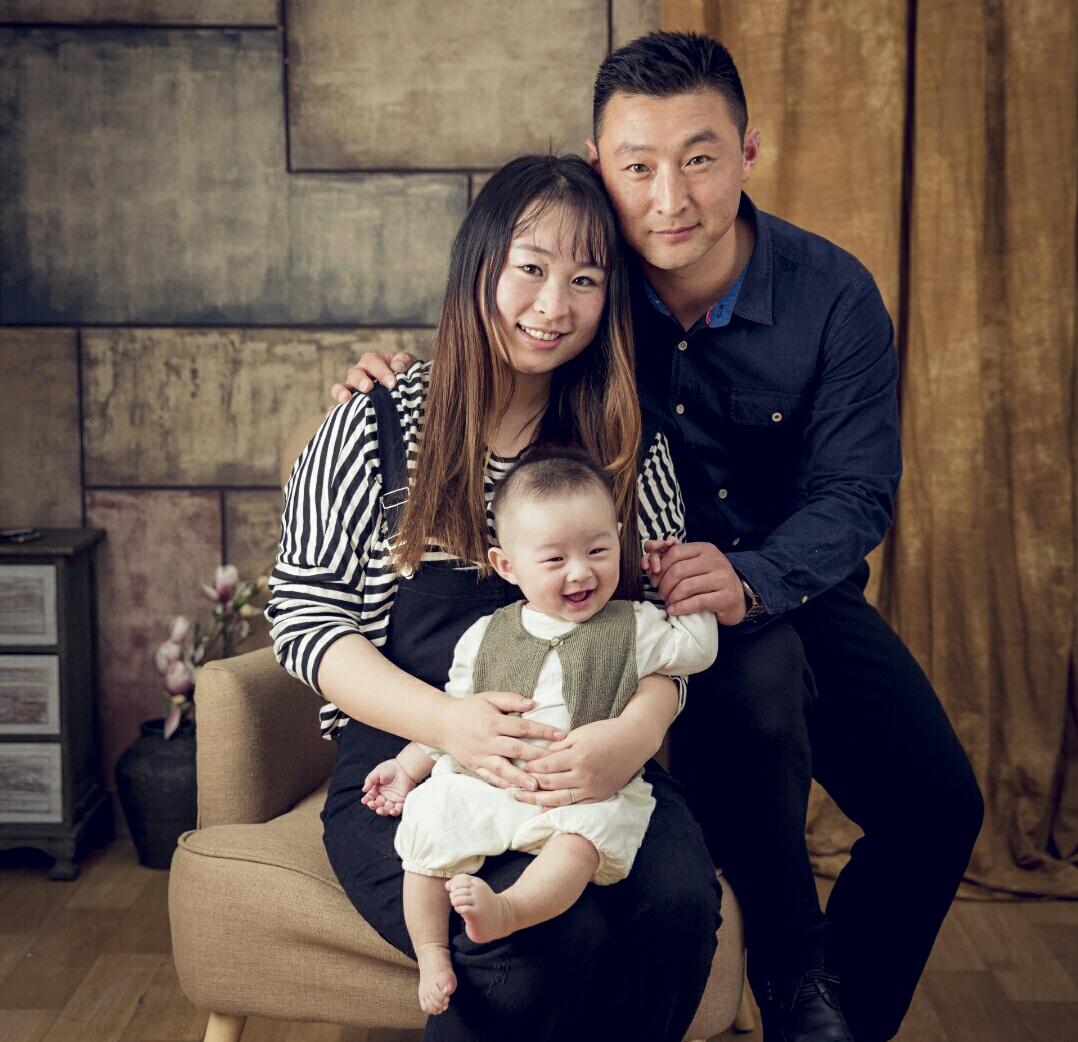 丈夫杜世昌自2008年入伍,服役于新疆军区某部队,现任保障处战