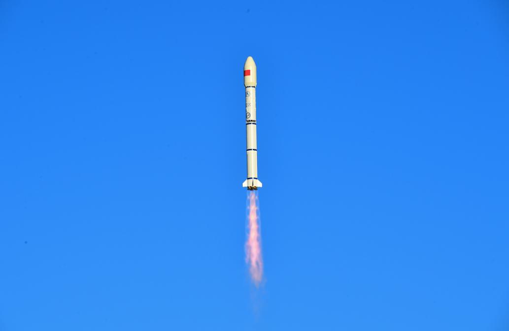 二号丙遥五十一运载火箭(简称长二丙火箭)搭档远征一号s遥二上面级,在