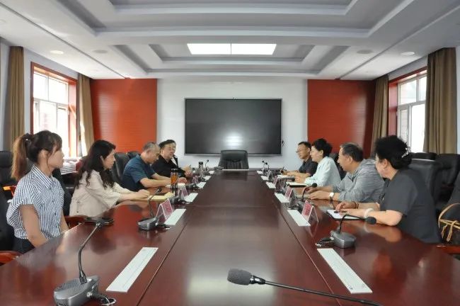 廊坊中院档案工作检查组莅临阳原法院检查指导档案工作