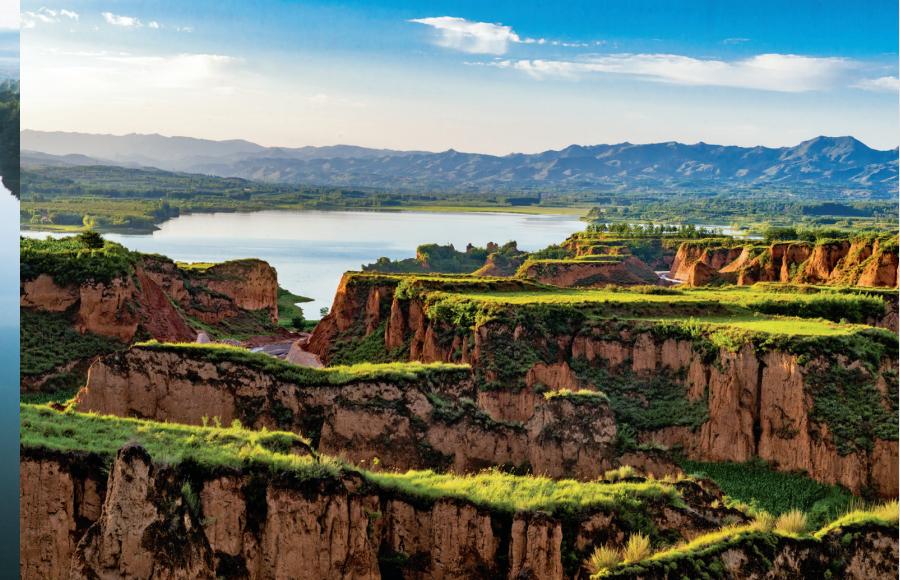 大美太行在山西一池碧水一片天