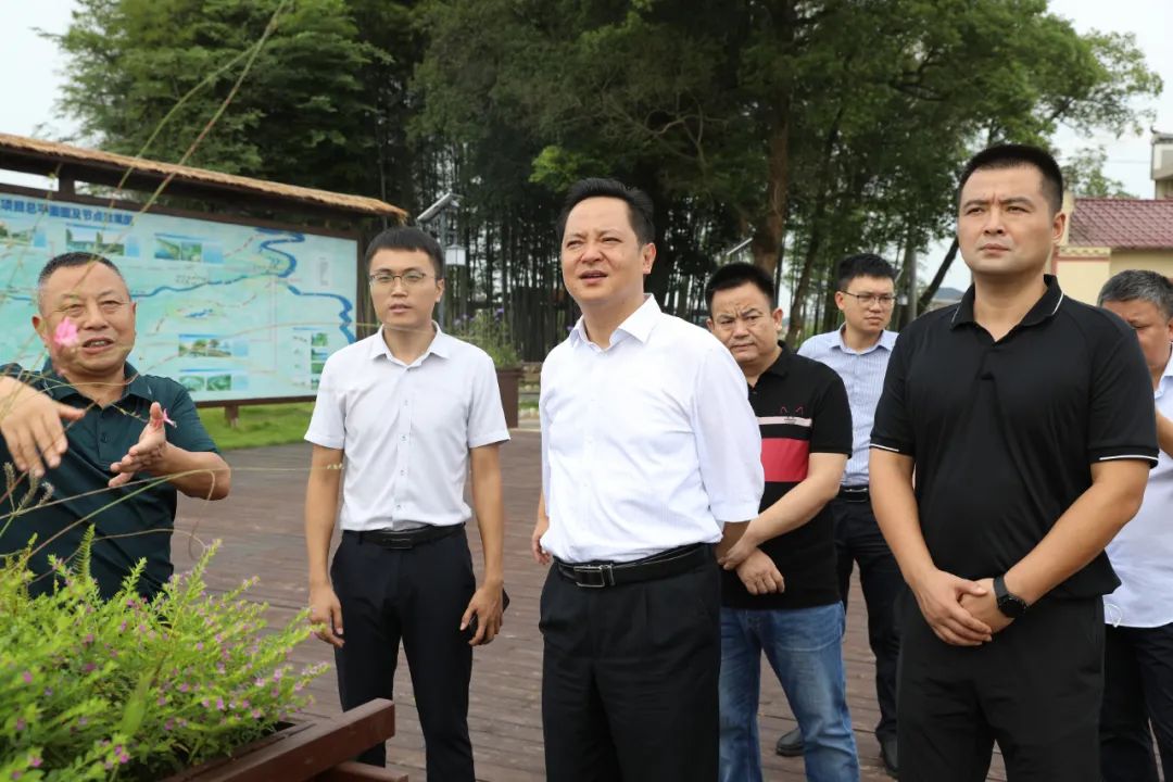 走村入企,市委书记郑绍到这些乡镇调研