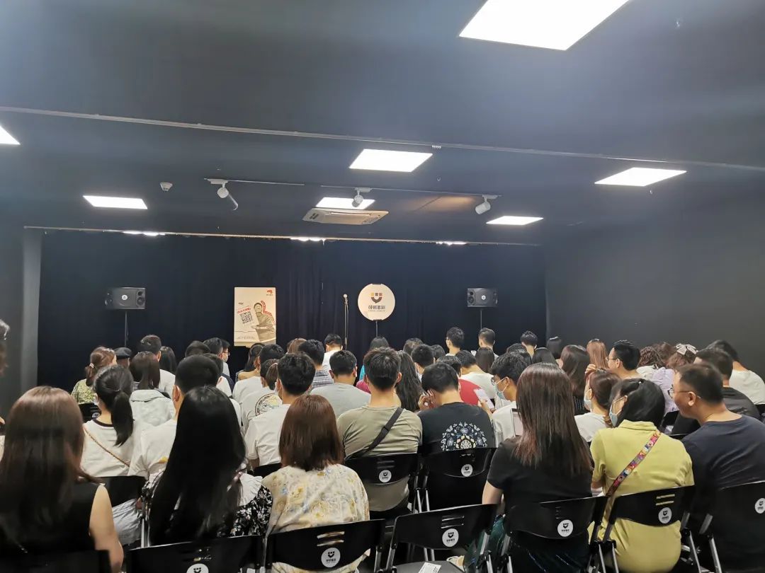 香港脱口秀黄子华视频_脱口秀演员黄子华_2018香港脱口秀黄子华