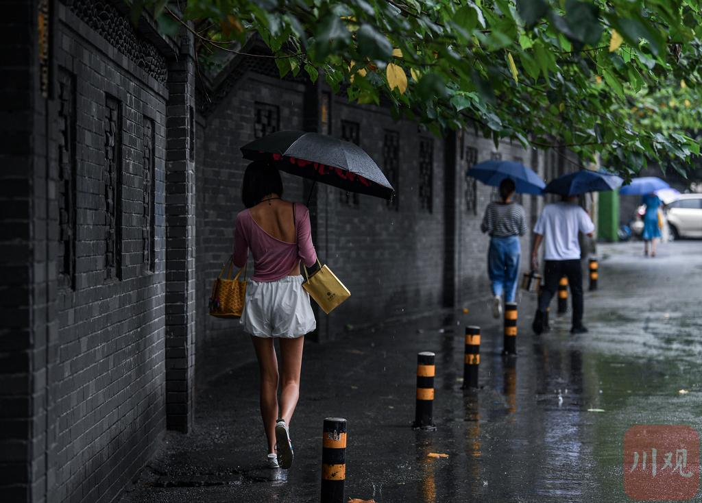 雨雨雨成都气温将降至17
