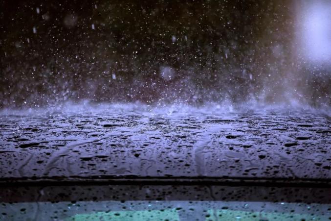 暴雨降温湖北今晚再迎强降雨