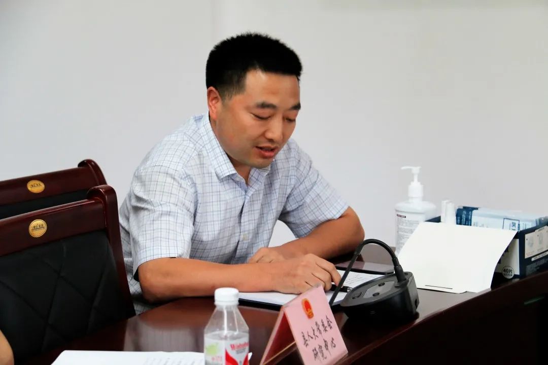 贺少锋副院长通报了全市法院2021年上半年工作开展情况,秦长春院长