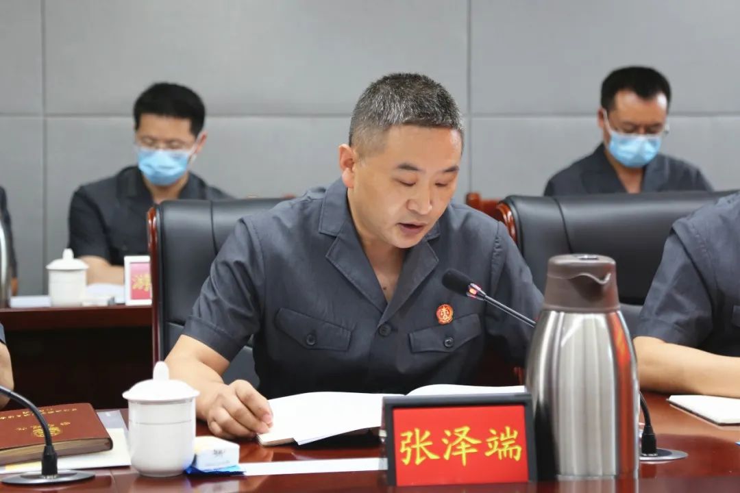 县人大常委会主任黄朝忠率在酉全国市县三级人大代表视察调研酉阳法院