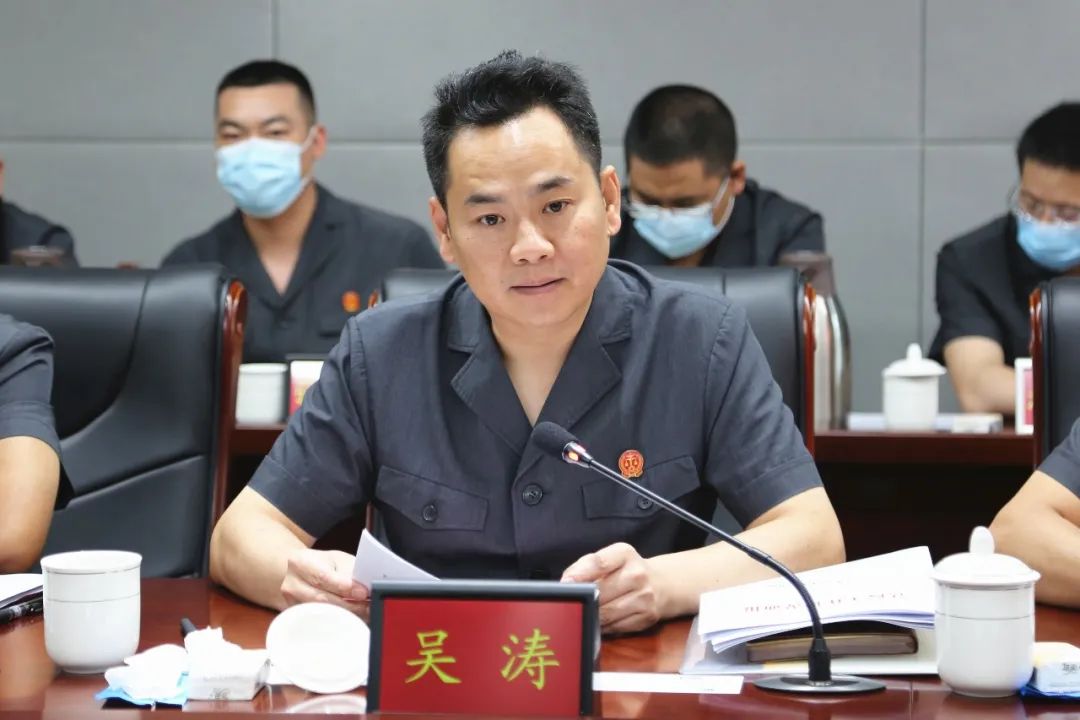 县人大常委会主任黄朝忠率在酉全国市县三级人大代表视察调研酉阳法院