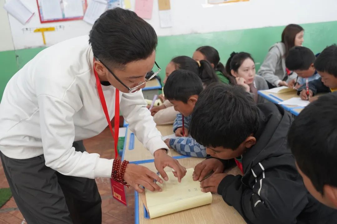 "超济梦想"拉孜县中小学支教在空间分布和功能设置上,同济实践团队将