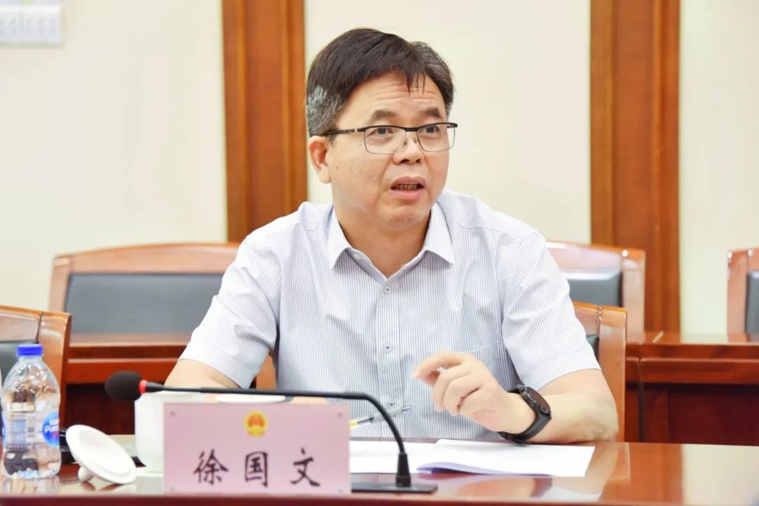 徐国文同志对市人大城建环保委对徐汇工作的关心支持