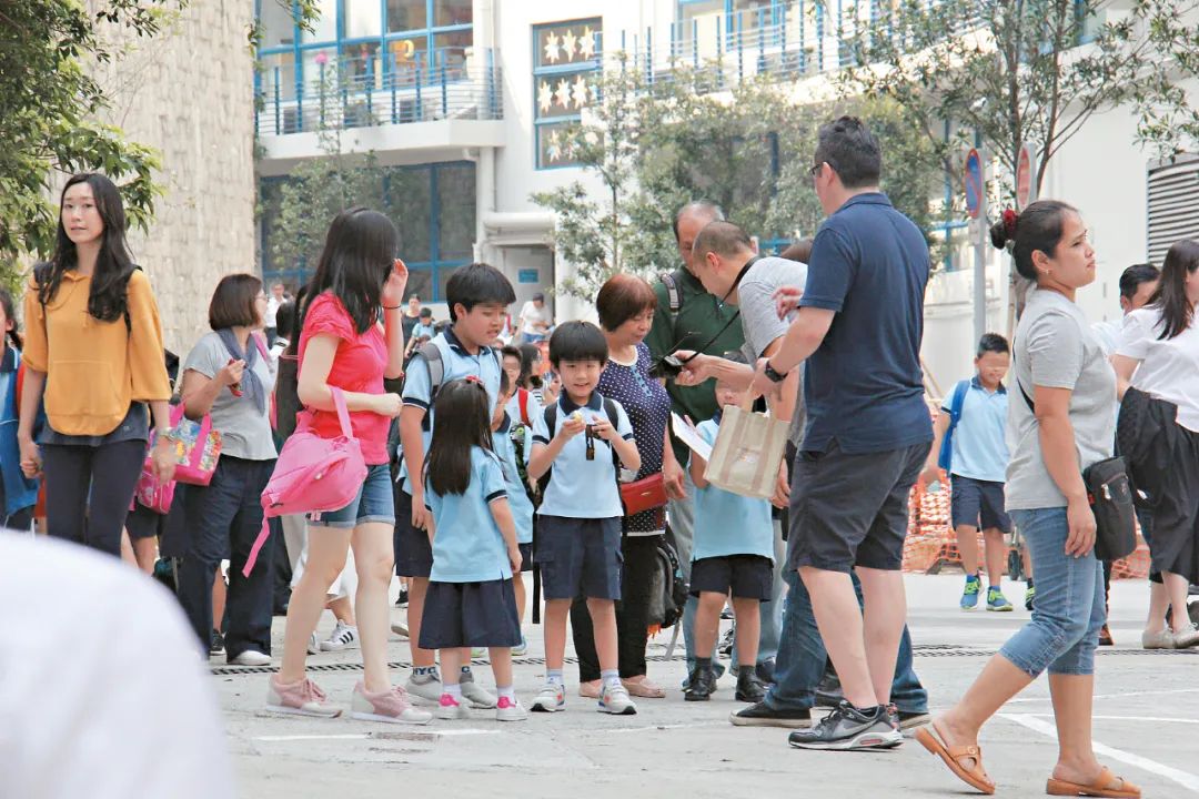 海淀老师去朝阳轮岗？北京“双减”新政扩容，学区房彻底凉凉