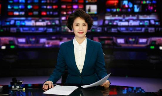 从长沙走出的央视主播宣布退休，背后的经历让人…