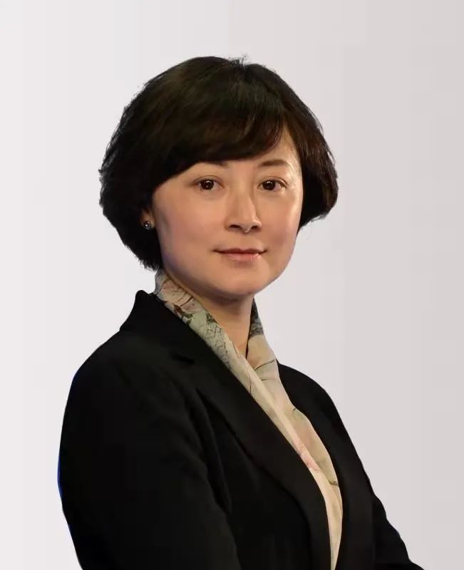 朱琦关节内一科科主任,主任医师,硕士生导师.