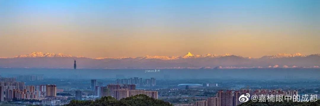 今早,成都又见雪山!超美