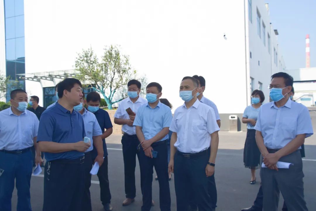 8月27日,县人大常委会主任程江峰,副主任张素彩,蔡同江,薛刚,张英豪