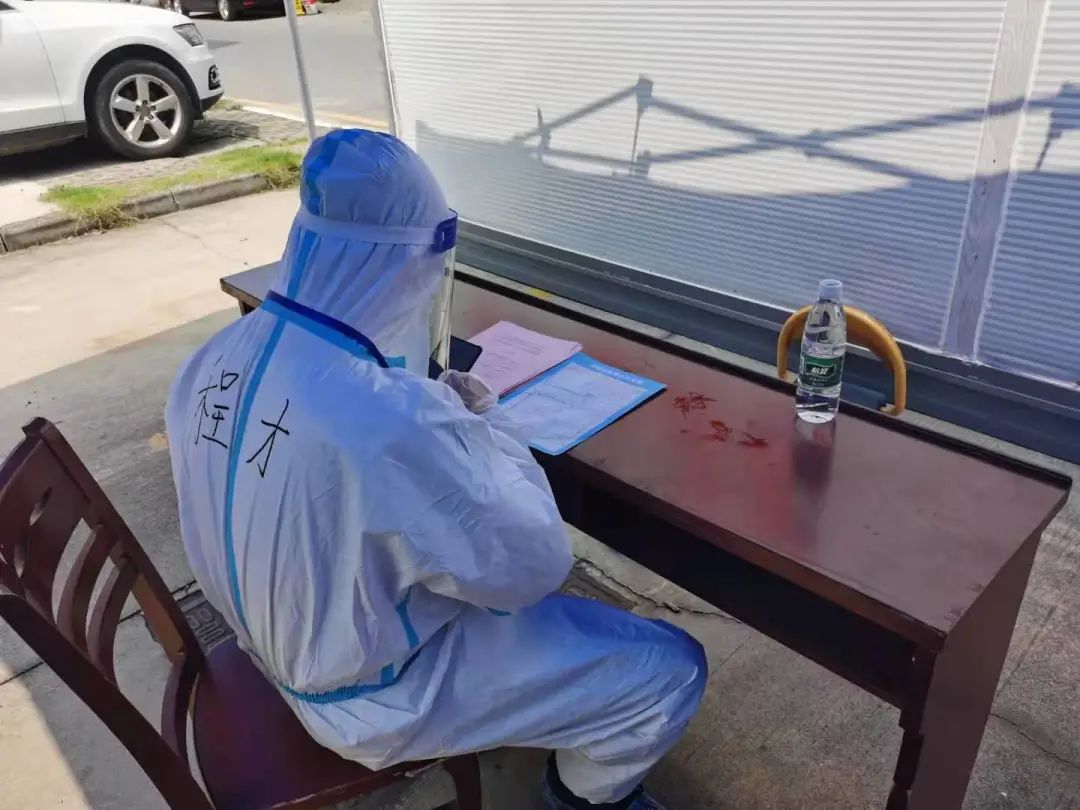 抗疫日志记抗疫中优秀可爱的人