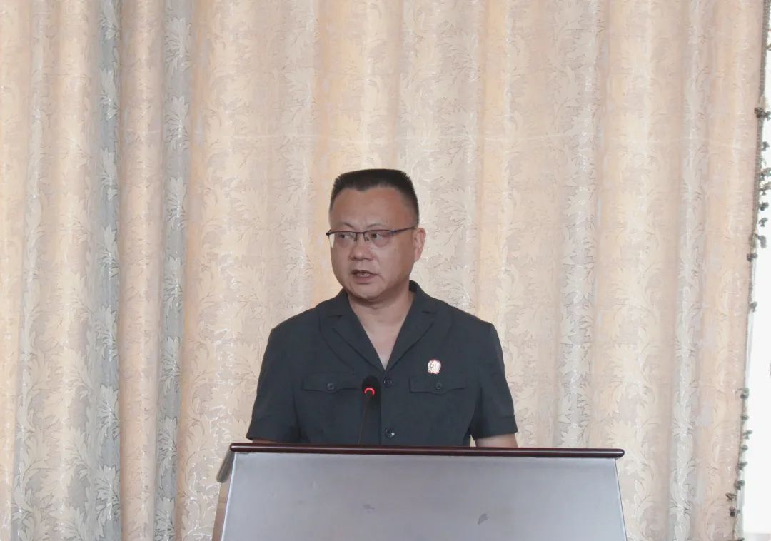 黄文清任恭城瑶族自治县人民法院代院长