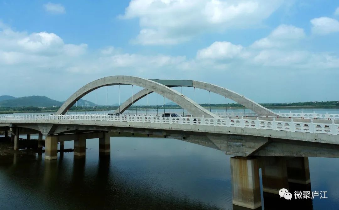 环黄陂湖公路县河大桥 王闽 摄美好的一天从清晨开始早安,各位!