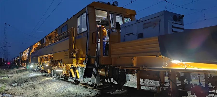 那些肩负特殊使命的"火车侠"