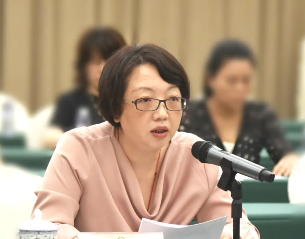 陈俊峰,林万隆,胡奇敏,邵开俊,司静,胡敏,彭德荣,卜佳青,镇扬等委员作