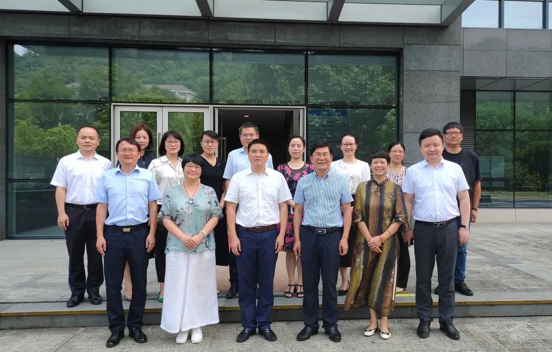 会务要闻民进杭州市委会新一届领导班子启动基层大走访活动