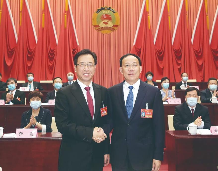 市政协十四届一次会议胜利闭幕 王曦丁伟付振波刘辰彦等出席 闫五一