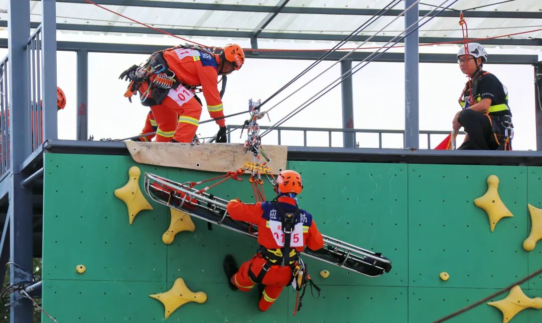 冠军榜丨贵阳支队荣获t型救援操团体第一名