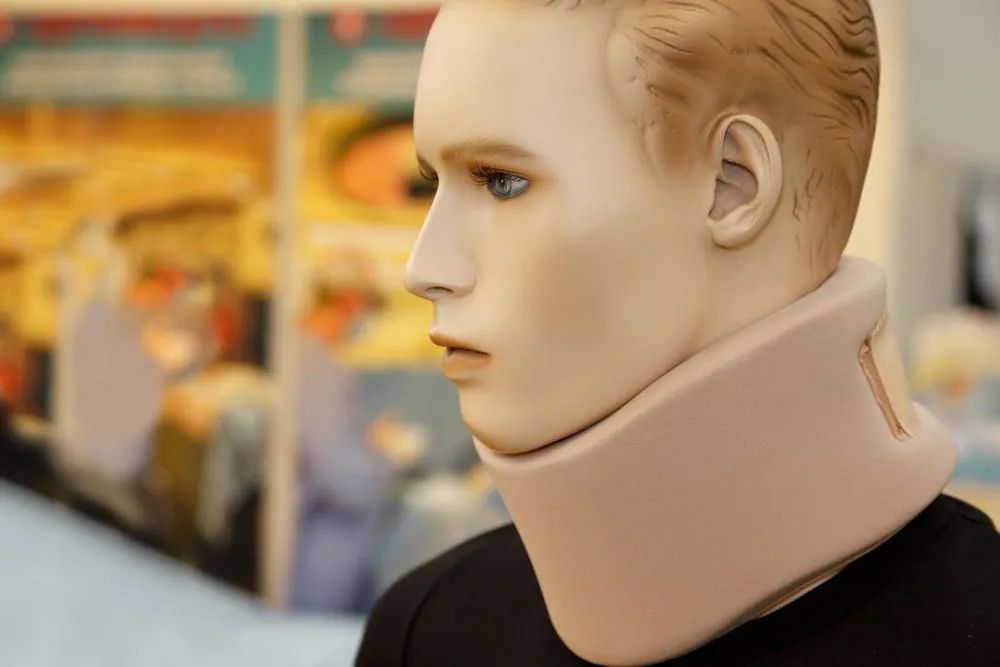 什么是费城颈托充气颈托，戴得太久，脖子就“废了”_https://www.jmylbn.com_新闻资讯_第1张