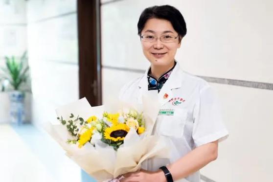 针,是"岭南陈氏针法";人,是第四代传承人陈秀华