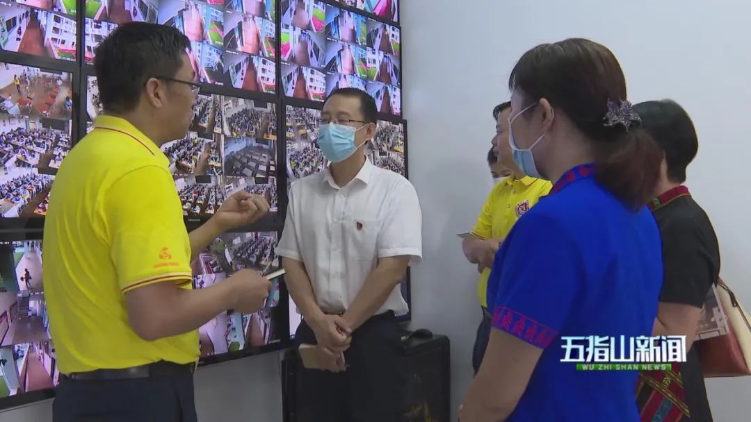 朱宏凌一行先后来到市幼儿园,市一小,五指山中学,海南热带海洋学院