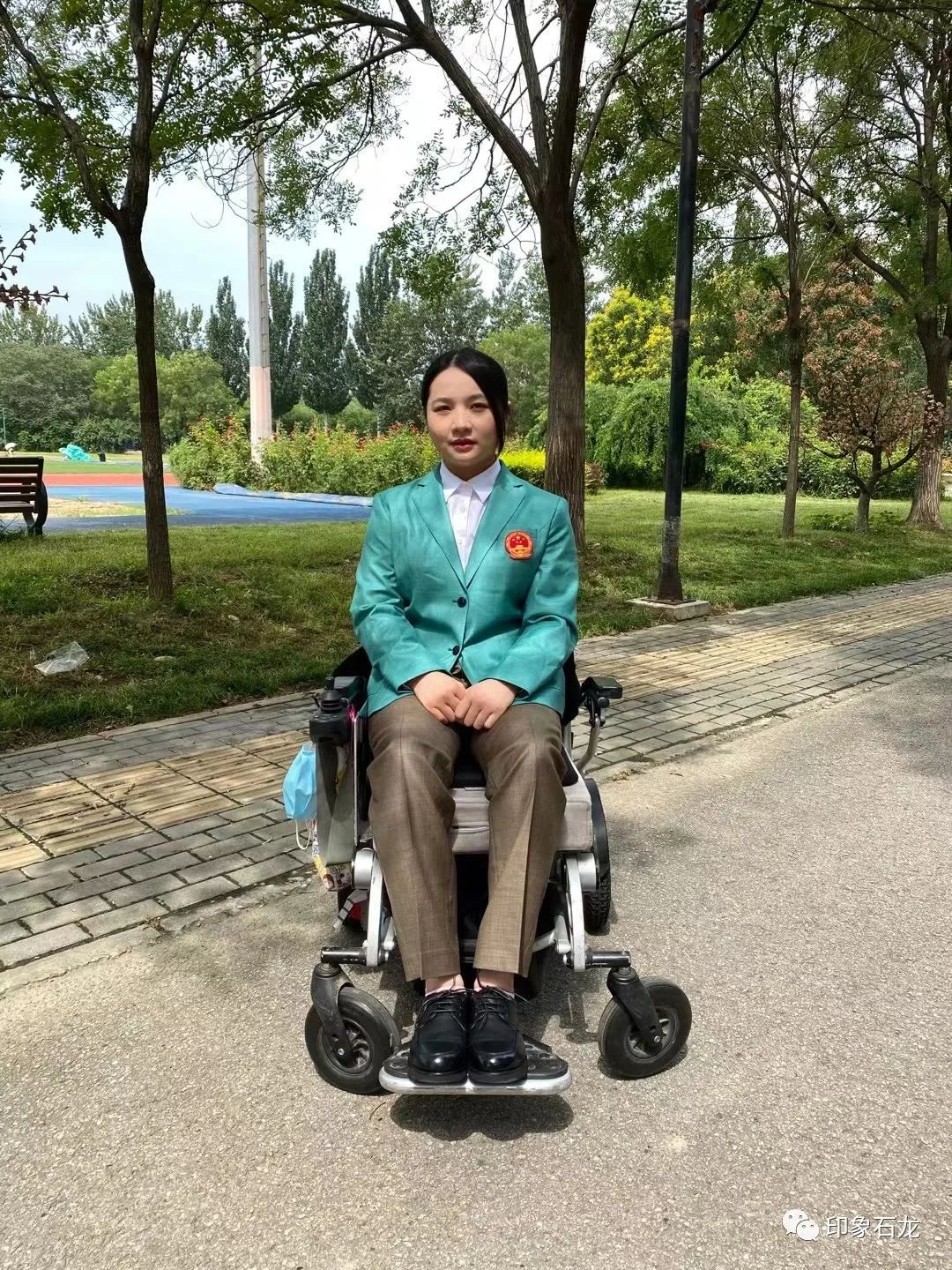 90后东莞妹勇夺金牌奇迹的名字其实是努力