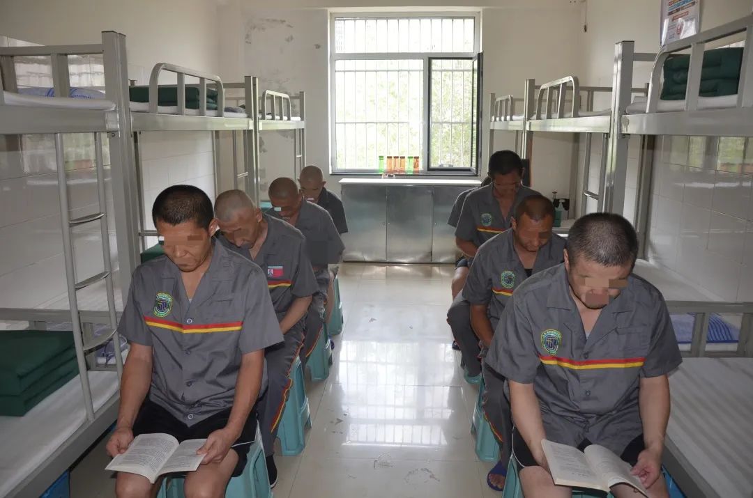 鄂尔多斯监狱召开队伍教育整顿工作部署会议五原戒毒所规范病残收戒
